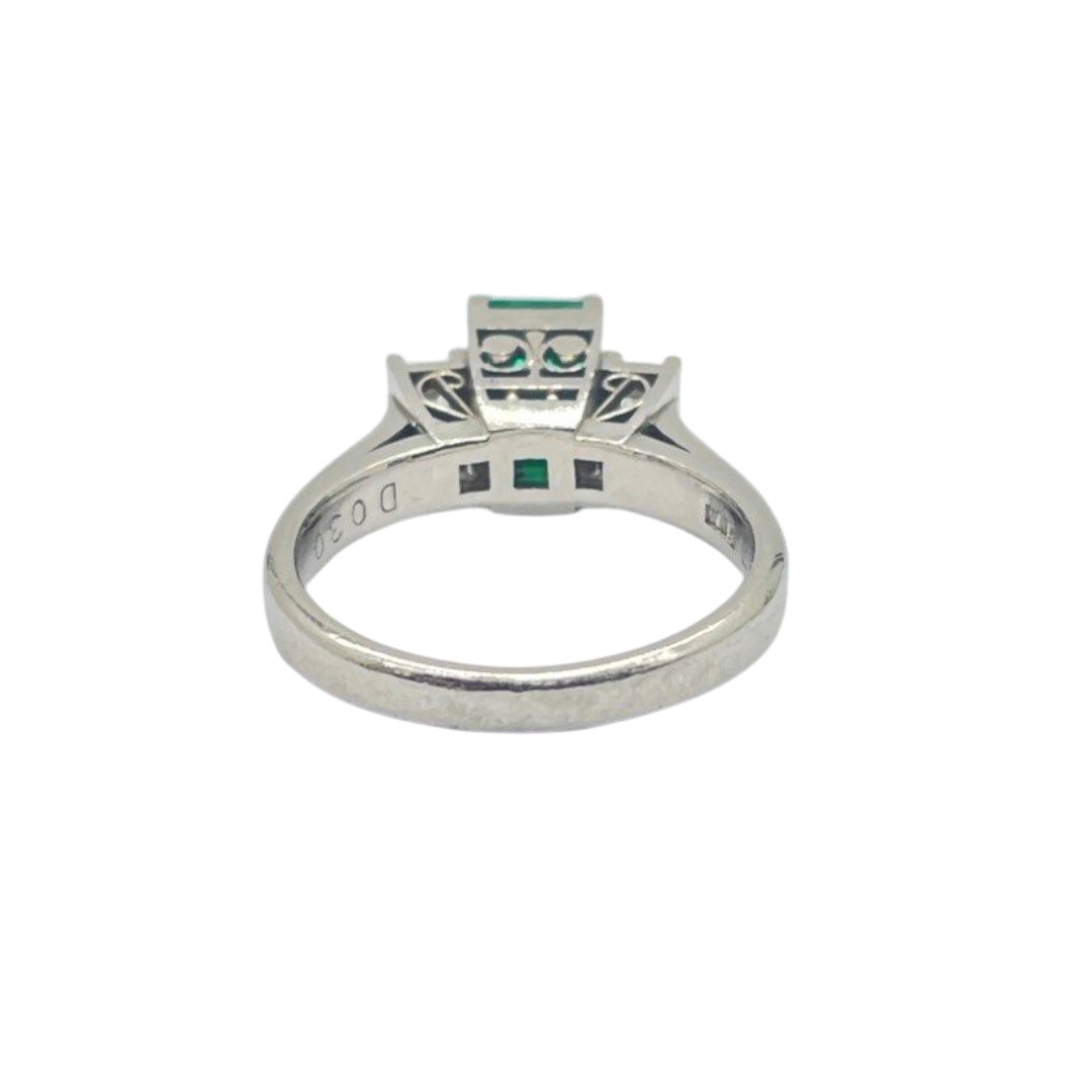 PT800 Natural Emerald (Colombia) & Diamond Ladies Ring