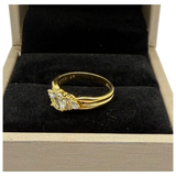 750 Yellow Gold Natural Diamond Ring