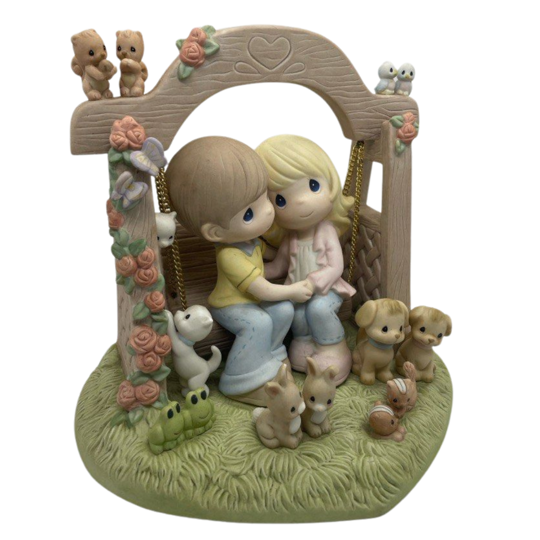 Precious Moments Figurine 149025 Main image