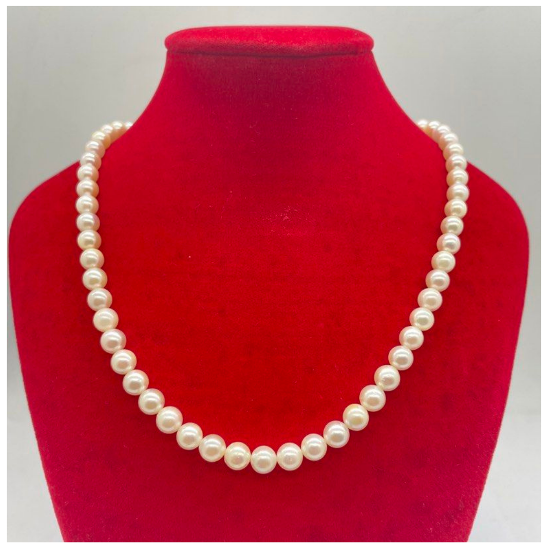 White Pearl Necklace