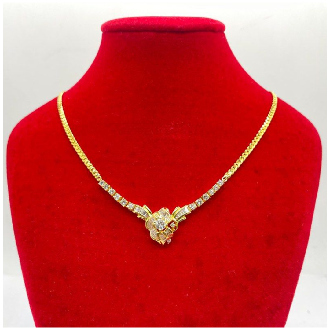 916/850 Yellow Gold Natural Diamond Necklace