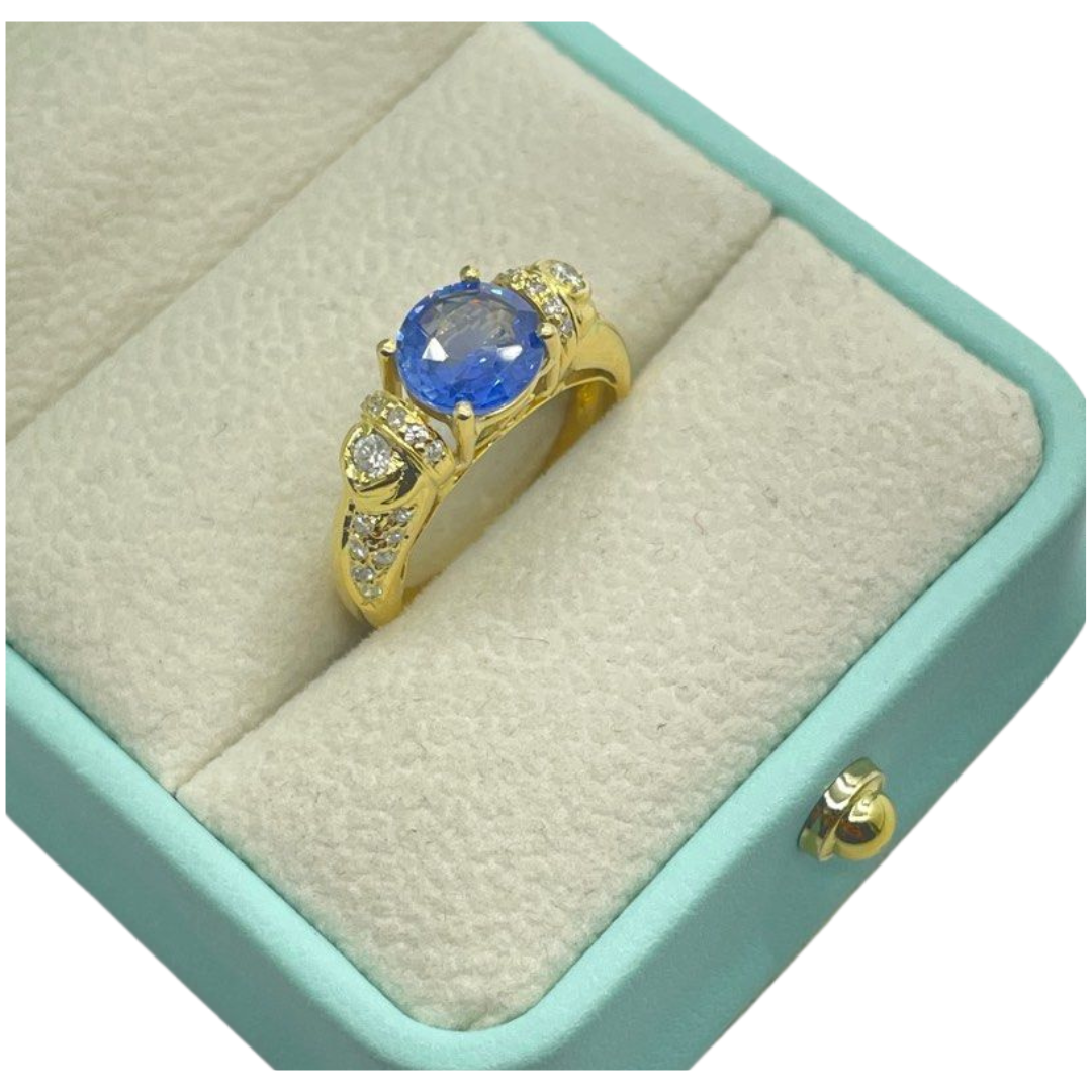 750 Yellow Gold Natural Blue Sapphire & Diamond Ladies Ring Main image