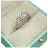 750 White Gold Natural Diamond Ring