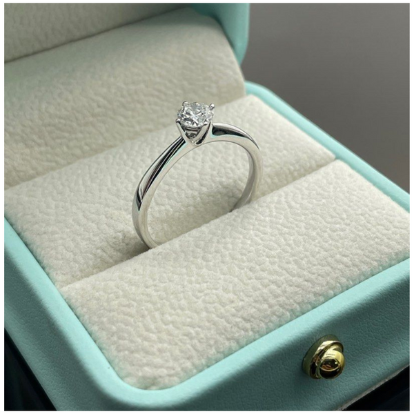 Ring Lady&#39;s