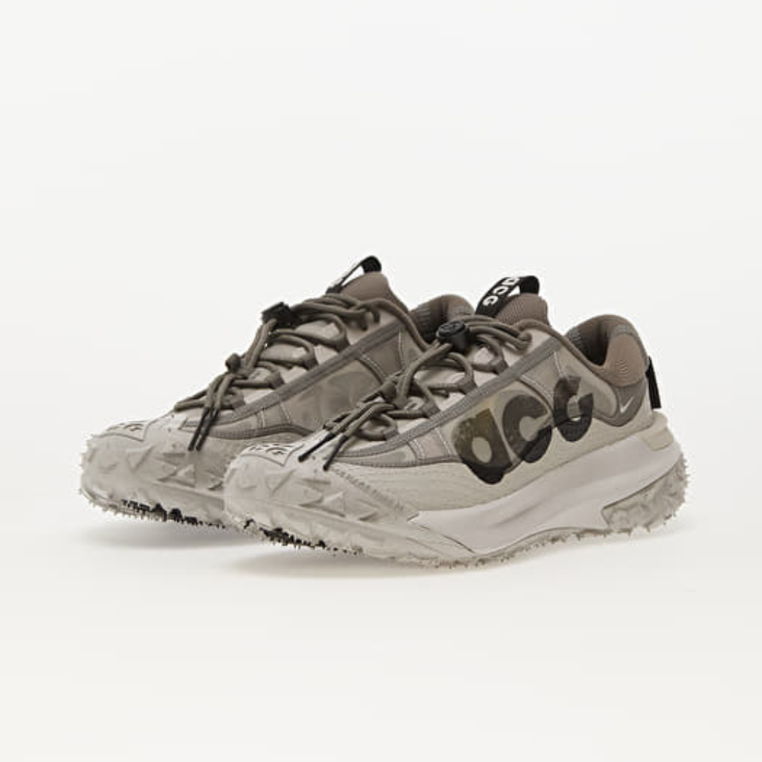 Nike ACG Mountain Fly 2 Low Men's Shoes Size 10.5