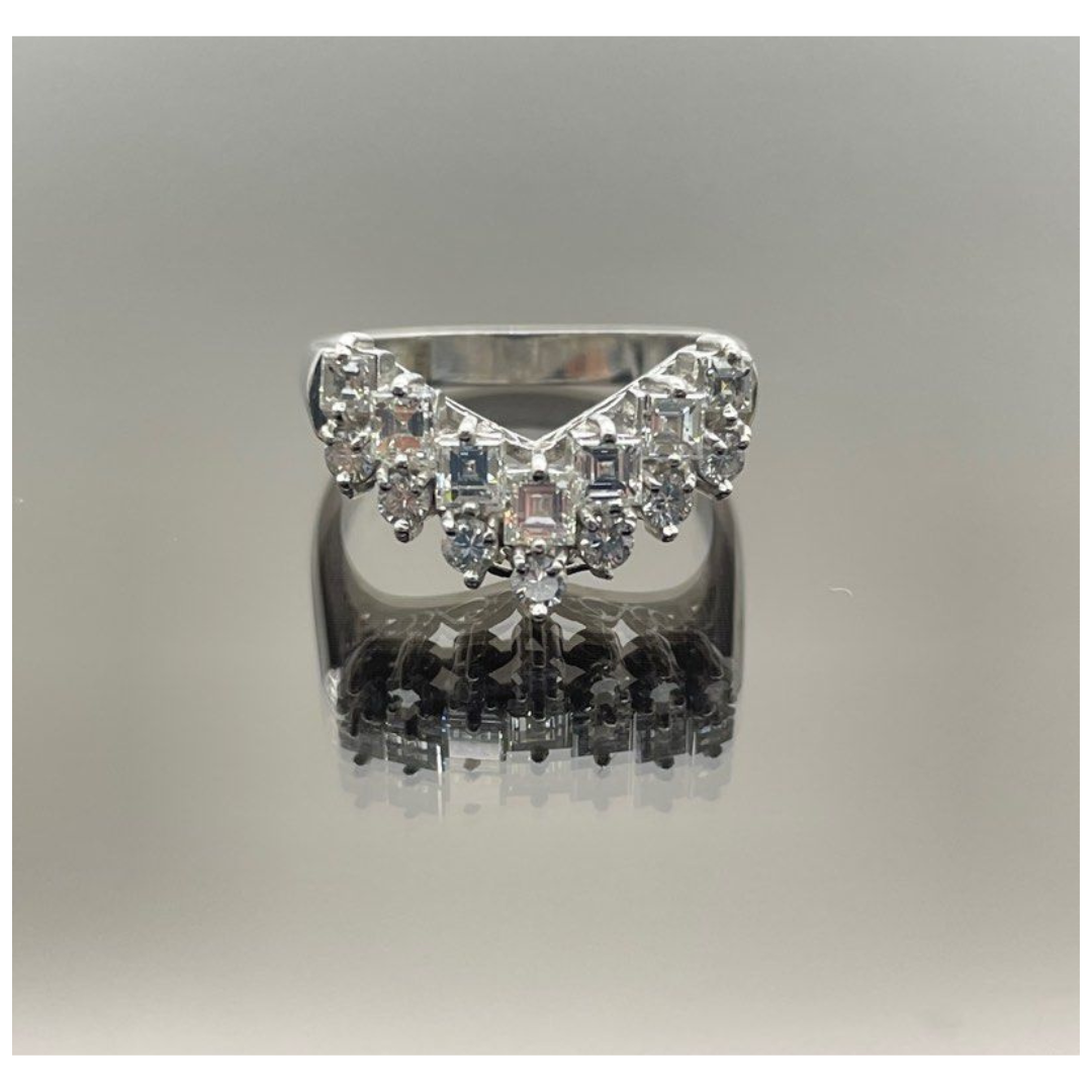 PT900 Diamond Ring