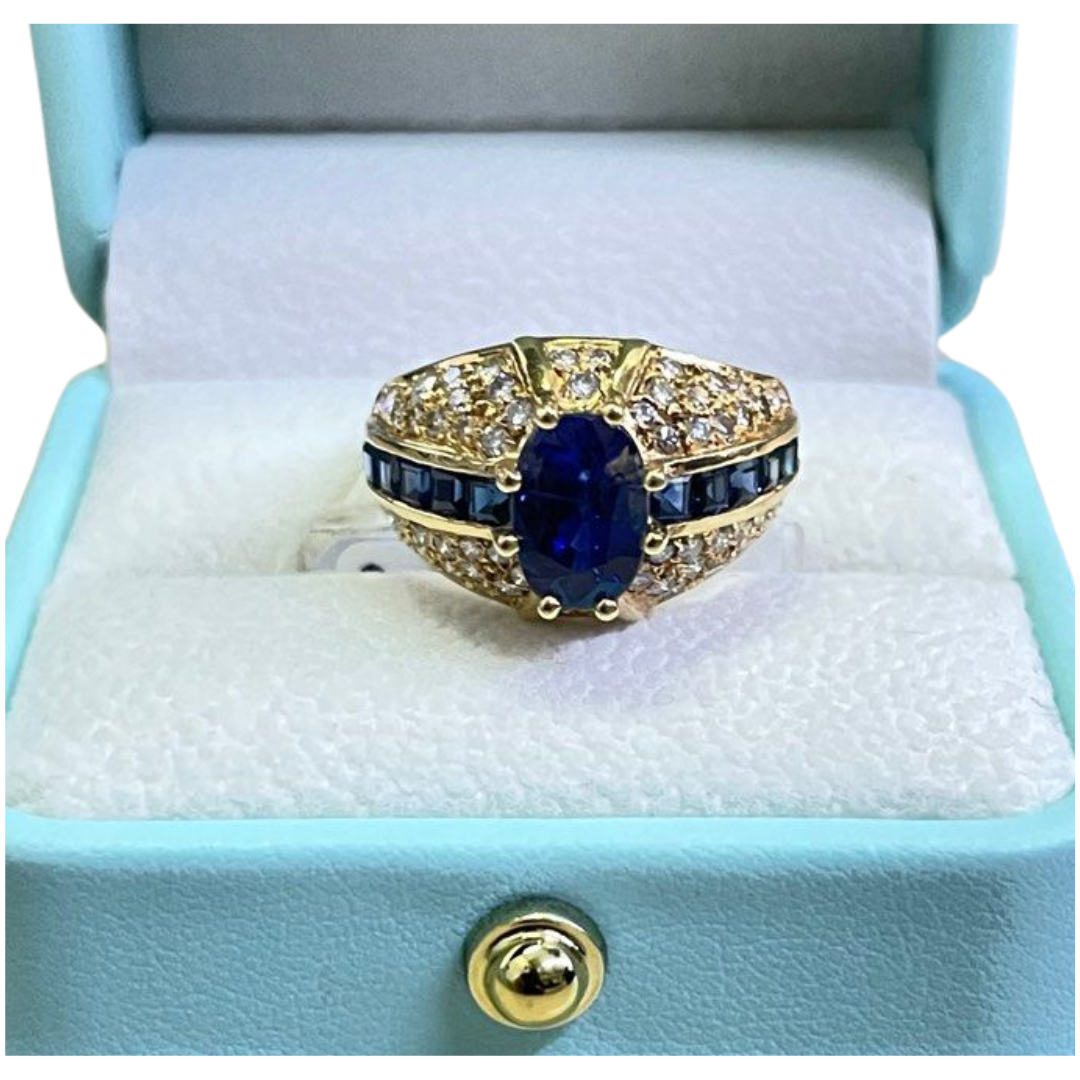18K Yellow Gold Natural Blue Sapphire (Royal Blue) & Diamond Ring