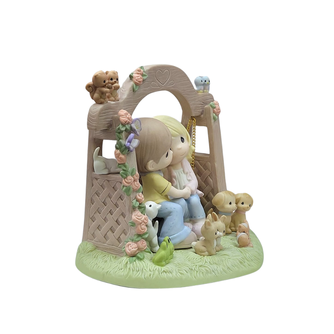 Precious Moments X149025 0970/2000 Limited Edition Love is All Around