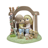 Precious Moments X149025 0970/2000 Limited Edition Love is All Around