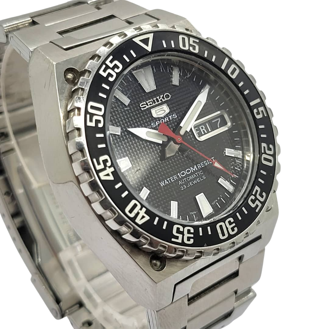 Seiko 5 Sports 7S36-02B0 Automatic Watch 38mm
