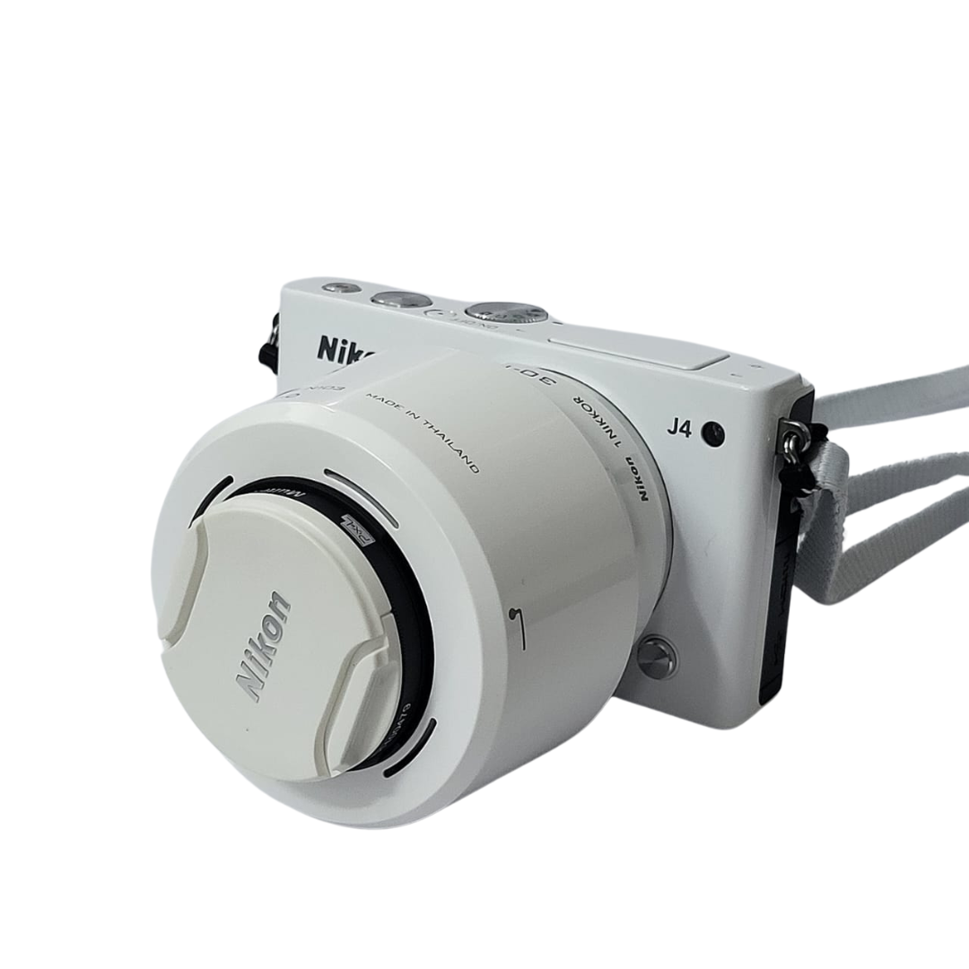 Nikon 1 J4 Range-finder Style Mirrorless 18MP 30 - 110mm