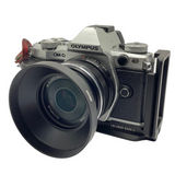 Olympus EM5 Mark ii Mirrorless Camera w/17mm Lens