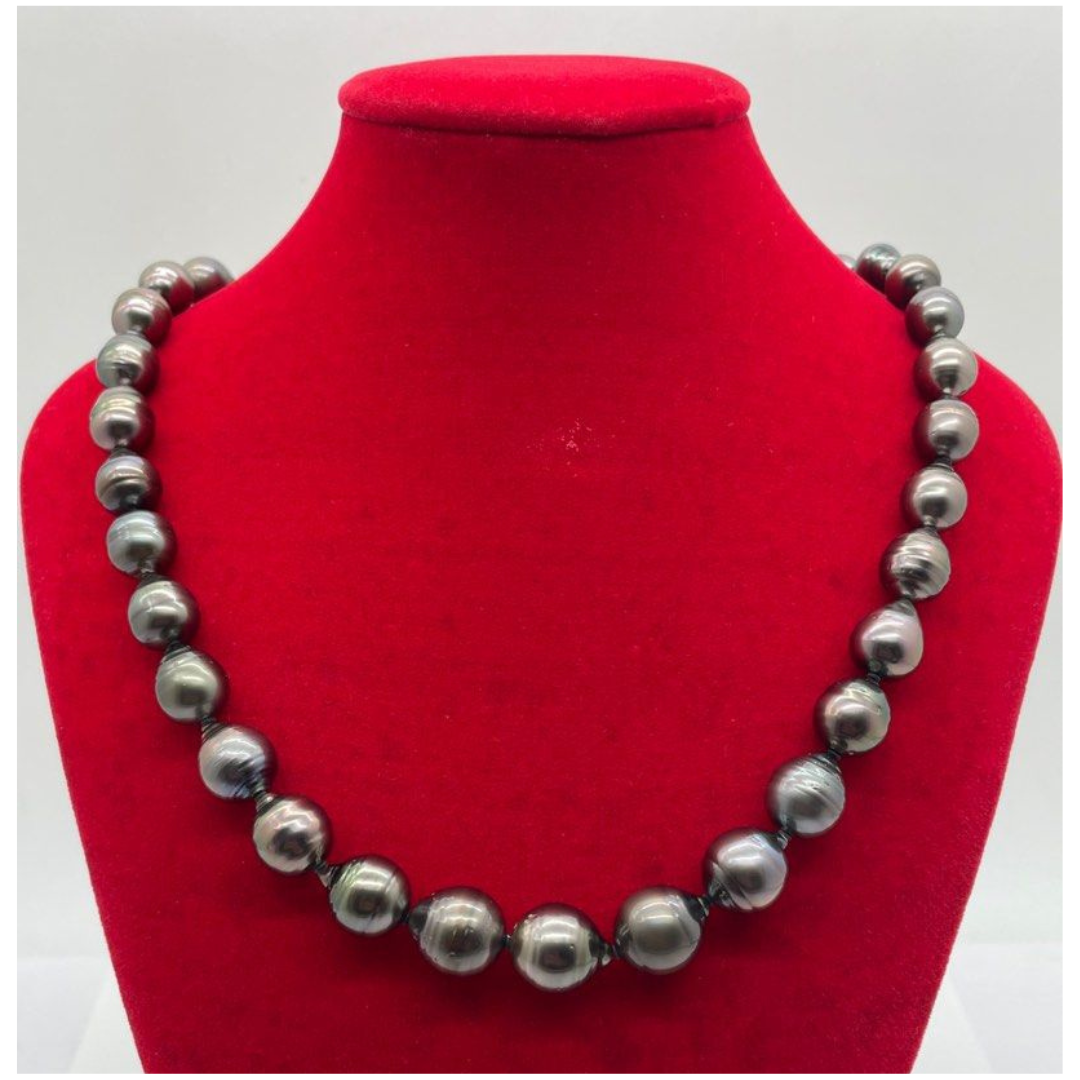 Black Pearl Necklace w/Silver Clasp
