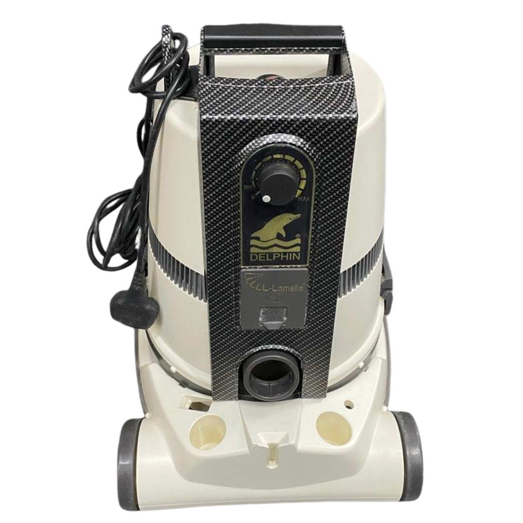 Delphin Vacuum Cleaner DP2002