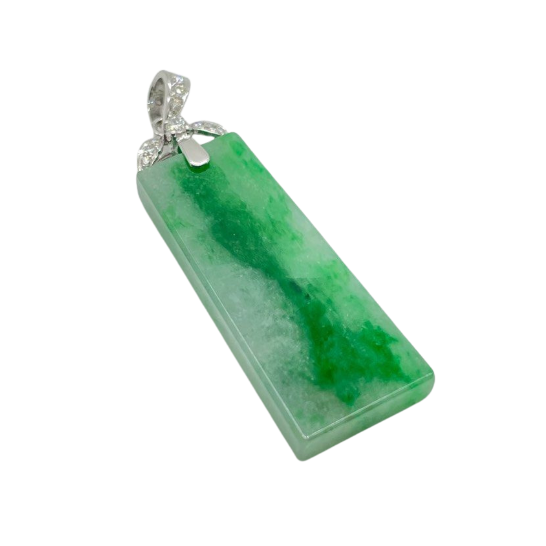 750 White Gold Natural Jadeite(Type-A) & Diamond Pendant Main image