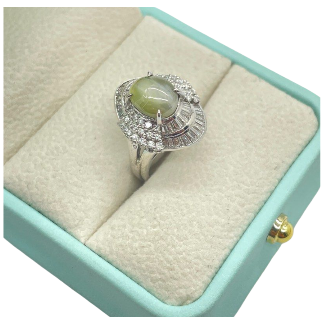 PT900 Natural Cat’s Eye Chrysoberyl & Diamond Ring Main image