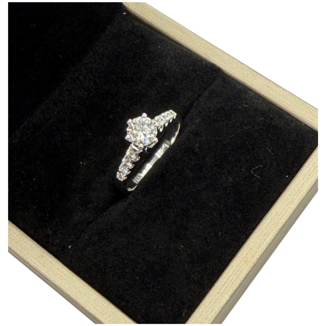 585 White Gold Natural Diamond Ring Main image
