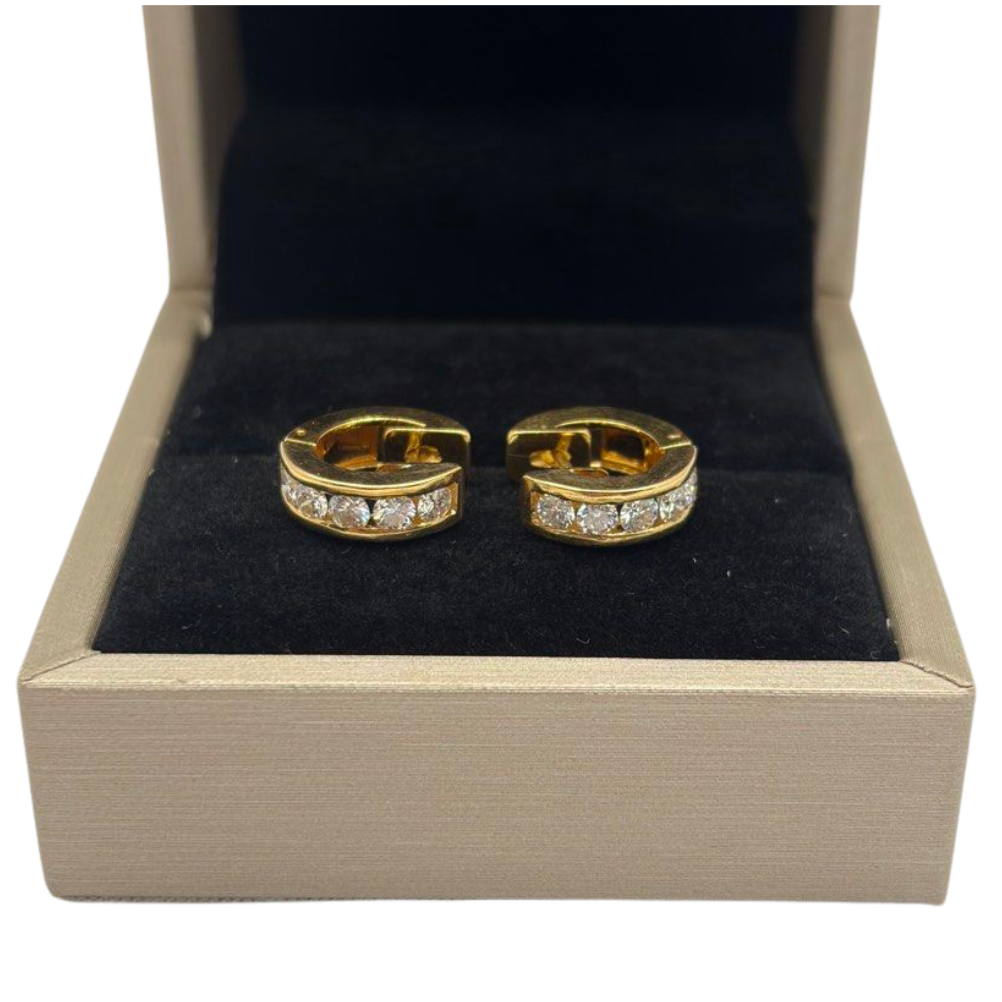 850 Yellow Gold Natural Diamond Earring Secondary image