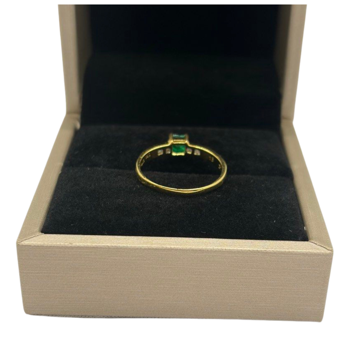 750 Yellow Gold Natural Emerald & Diamond Ladies Ring