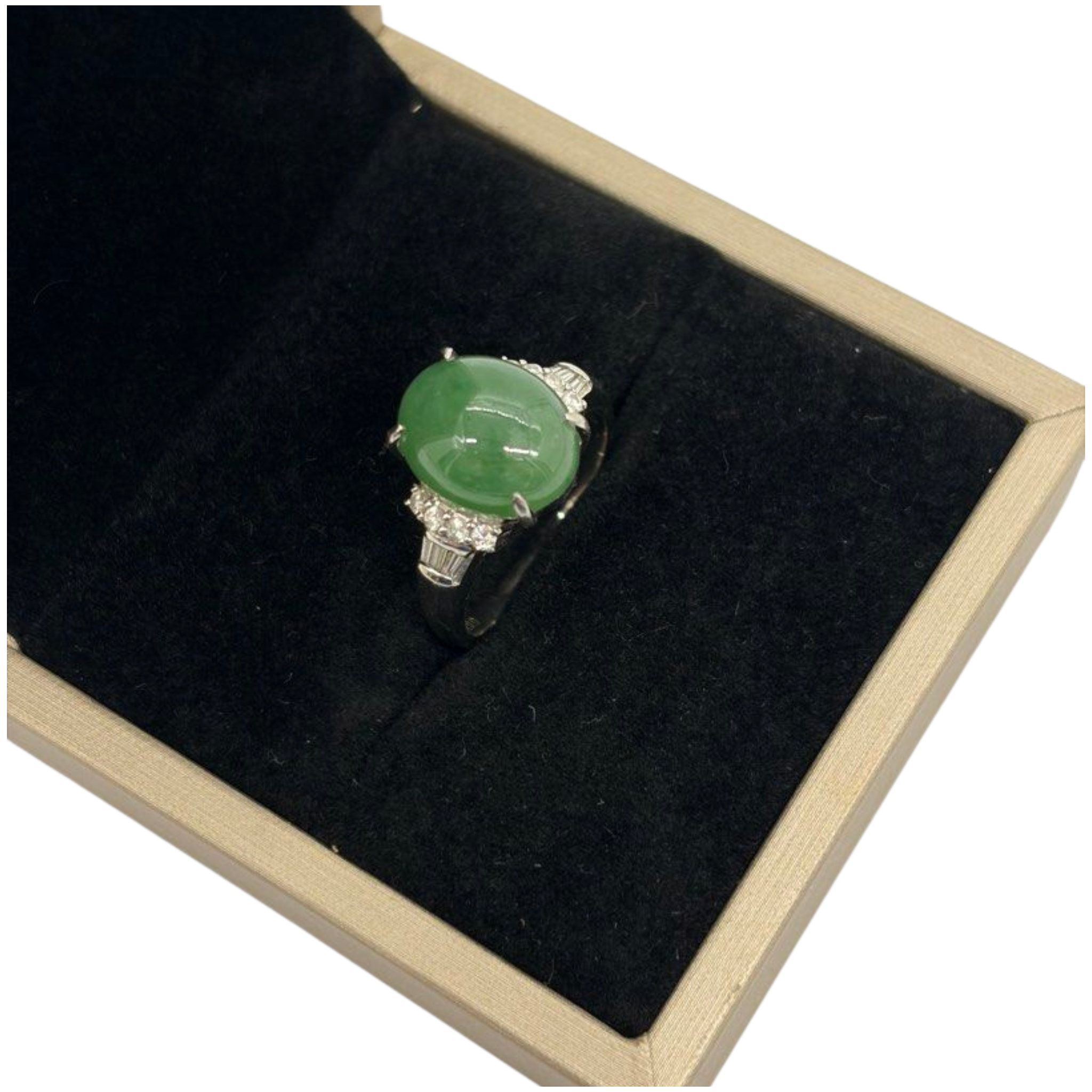 PT900 Natural Jadeite (Type-A) & Diamond Ladies Ring