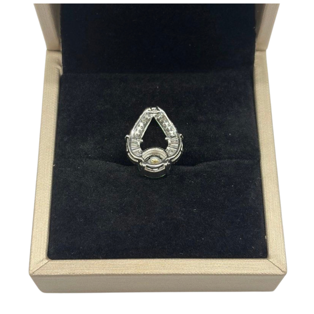 18K White Gold Natural Jadeite(Type-A) & Diamond Pendant