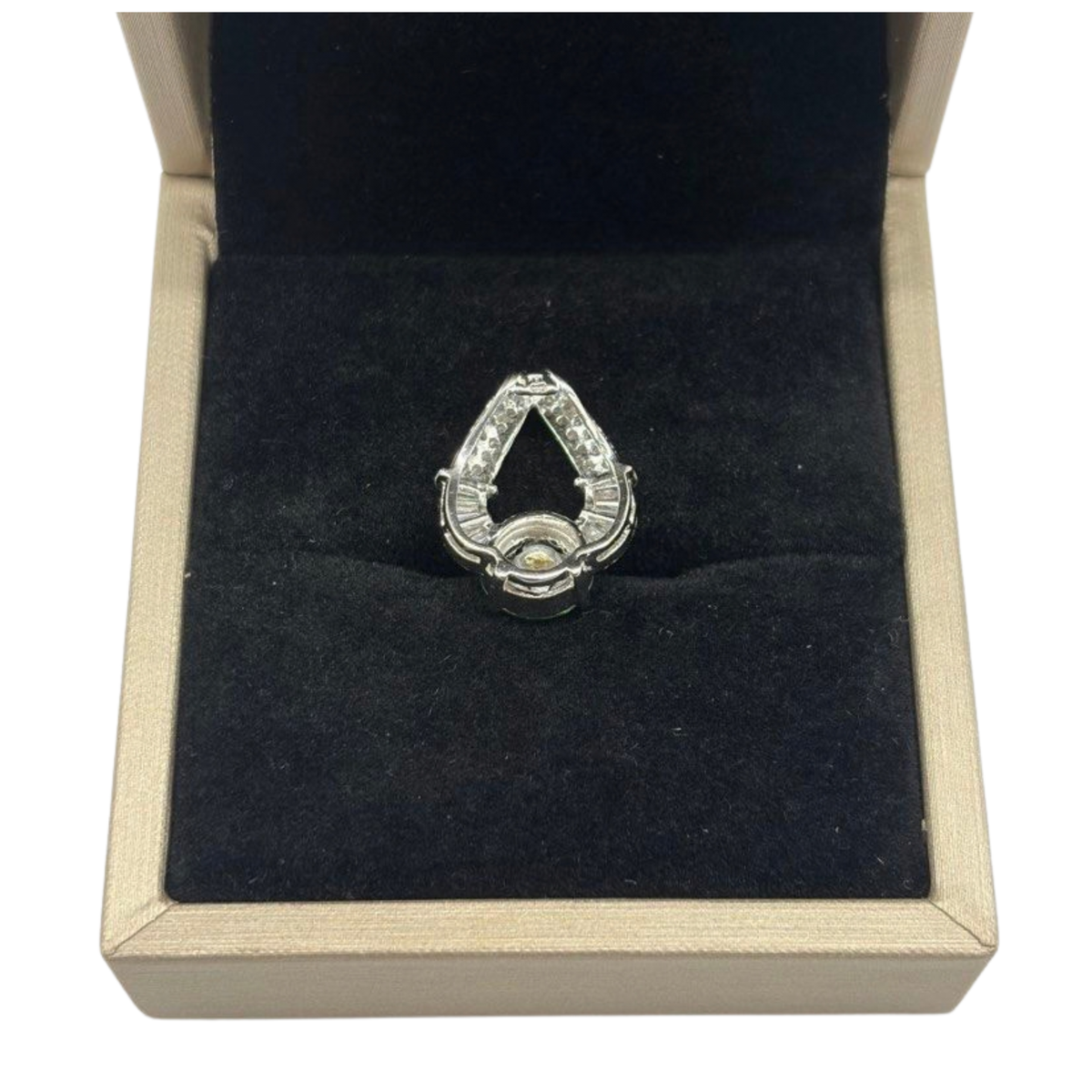 18K White Gold Natural Jadeite(Type-A) & Diamond Pendant