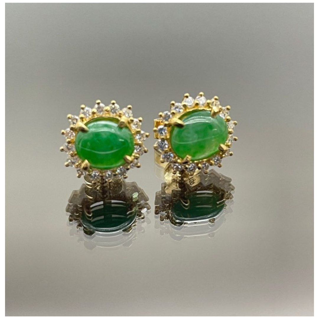 750 Yellow Gold Natural Jadeite (Type-A) & Diamond Earring