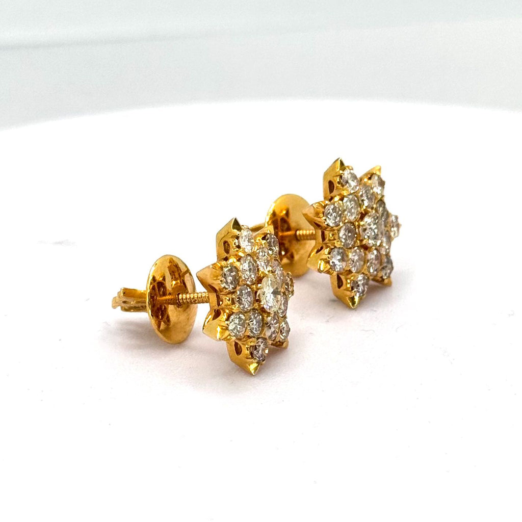 18KYG Diamond Earring