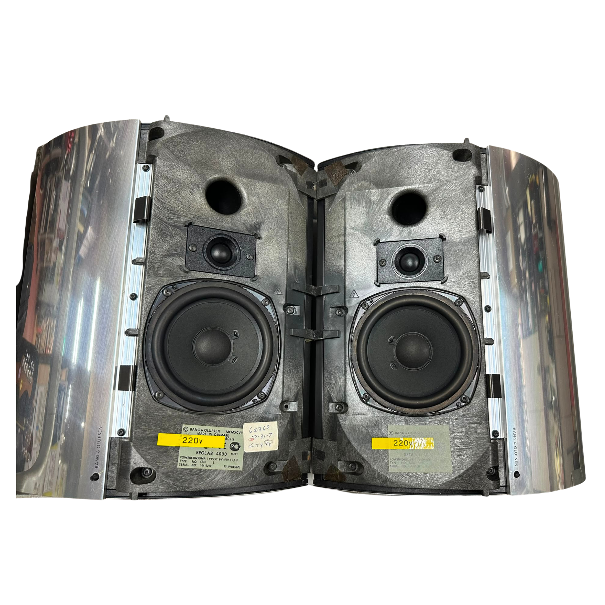 Bang & Olufsen BeoLab 4000 Compact Active Speaker