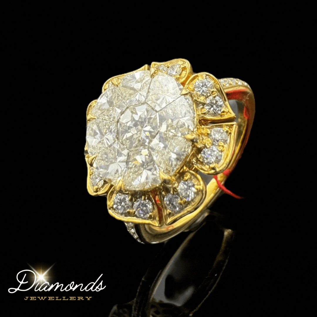 Diamond 18K Yellow Gold Lady's Ring Main image