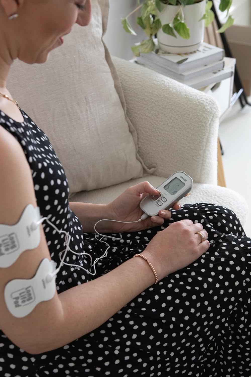 Omron HV-F021 Electronic Nerve Stimulator