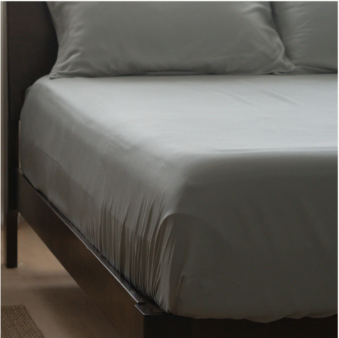 Weavve Home Lyocell Fitted Sheet King Size Mist Grey Main image