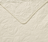 Laura Ashley Felicity Collection Quilt Set-100percent Cotton, Reversible, All Season Bedding with Matching Sham(s), Pre-Washed for Added Softness, Queen, Ivory, 212691