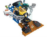 Hot Wheels Monster Trucks - Arena Smashers Mega-Wrex vs. Crushzilla Takedown, Interactive Playset, Destructible Cars, for Ages 4+