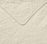 Laura Ashley Felicity Collection Quilt Set-100percent Cotton, Reversible, All Season Bedding with Matching Sham(s), Pre-Washed for Added Softness, Queen, Ivory, 212691