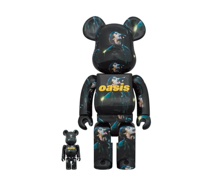 Medicom Oasis Knebworth 1996 Liam Gallagher 100% and 400% Bearbrick Figure 2-Pack Main image