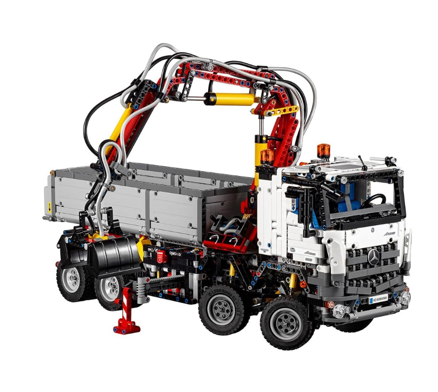 LEGO Technic Mercedes-Benz Arocs 3245 42043 Building Kit Main image