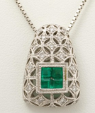 Necklace PT900/850 0.62 Emerald 11.6G