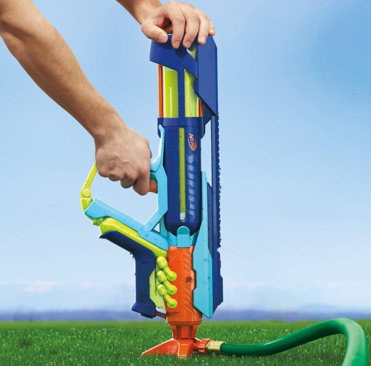 Nerf Super Soaker Dunk-Fill 2-Pack, 2 Water Blasters, Easy Instant Fill Tanks, Just Dunk & Go, 10.1 Fluid Ounce Tanks, Water Toys