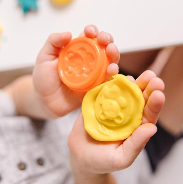Melissa & Doug Cut Sculpt and Roll Clay Play Set, Multi
