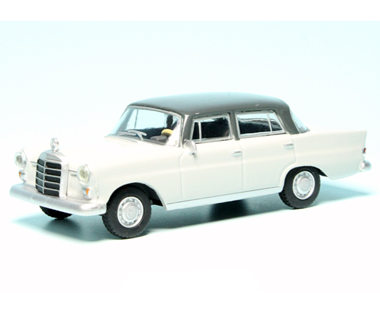 Schuco Mercedes Benz 200D Heckflosse -W110