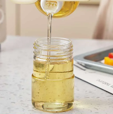 Pastry Brush with Container - ML041