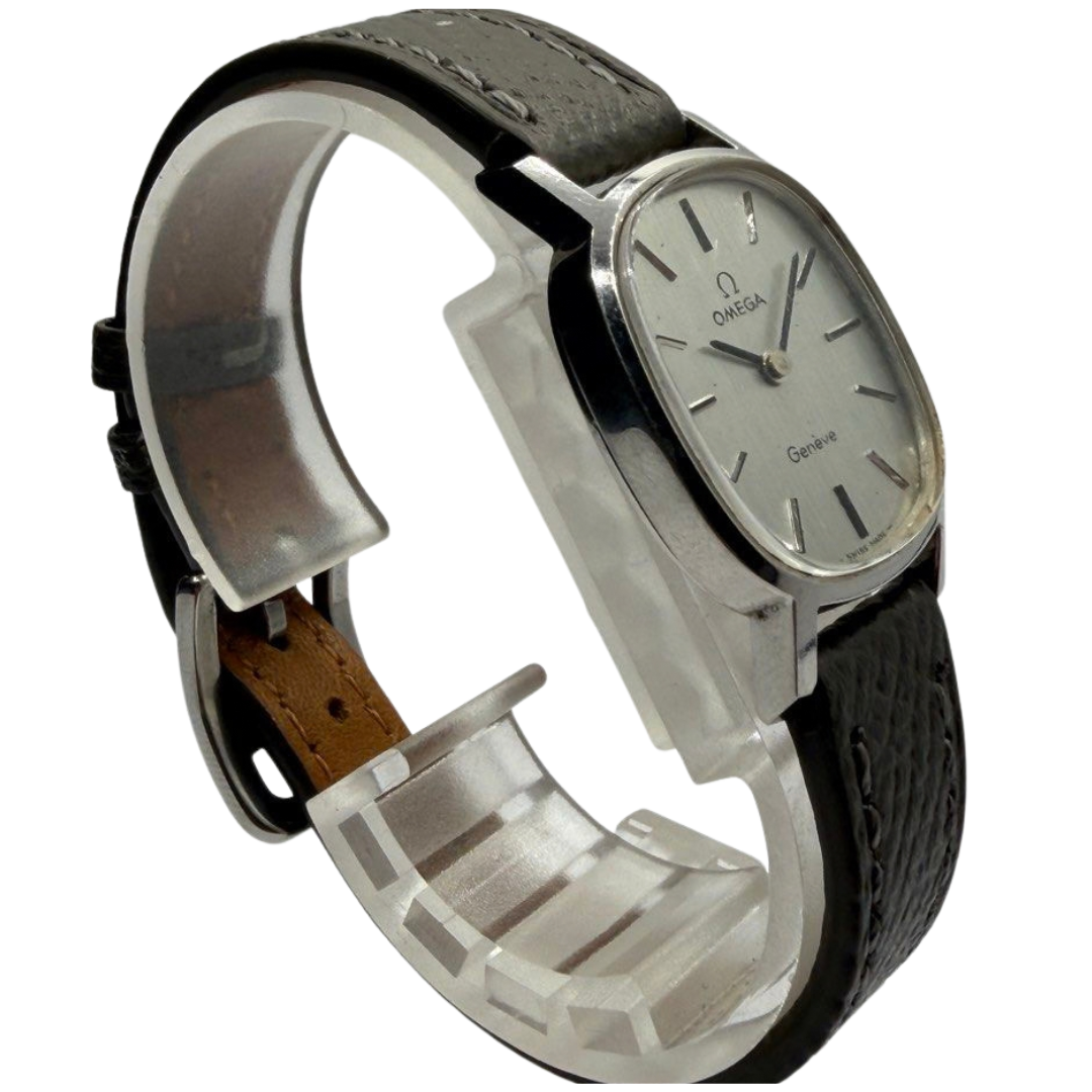 Omega Classic 21mm Manual Winding Watch Secondary image