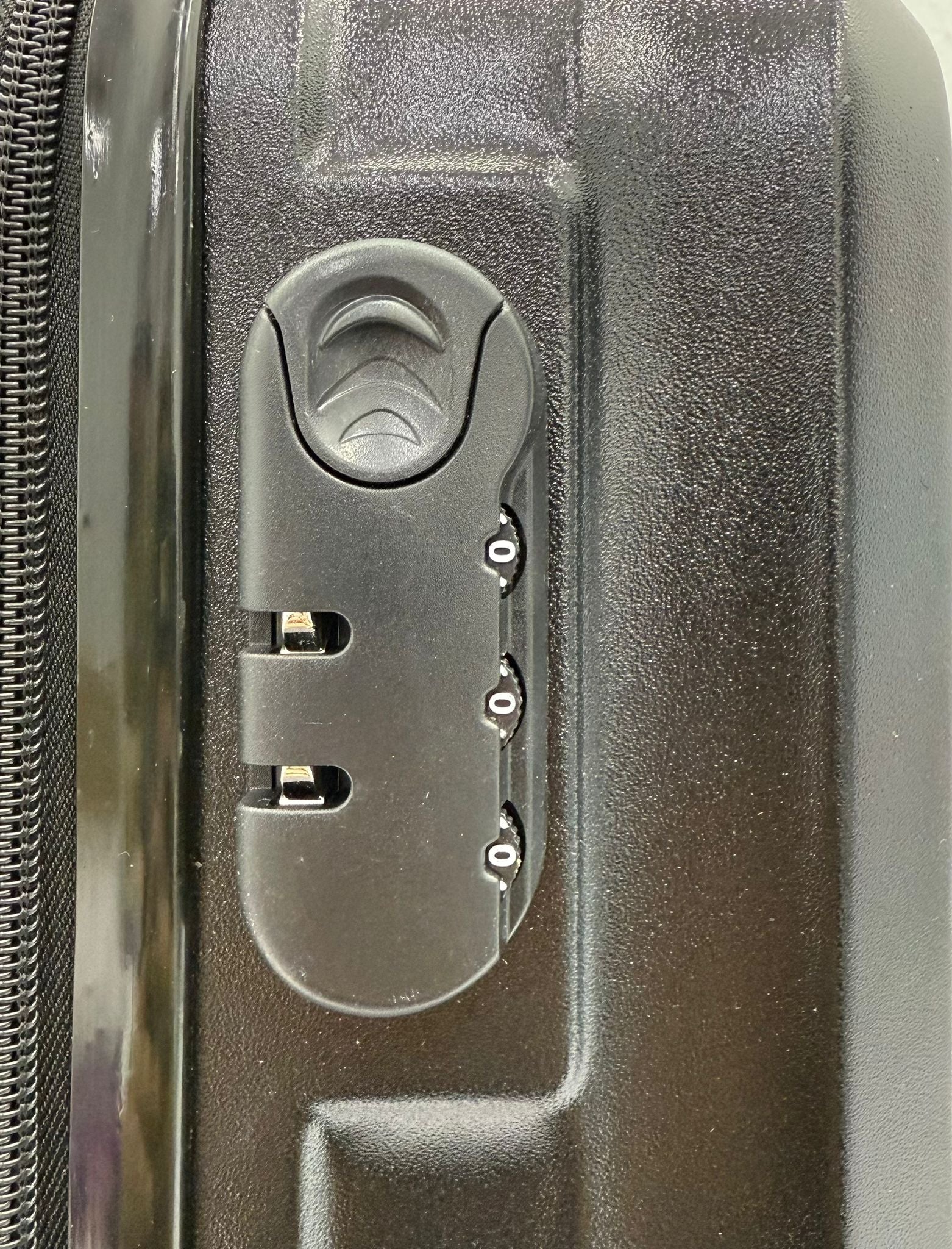 LUGGAGE-20IN/BLACK Secondary image