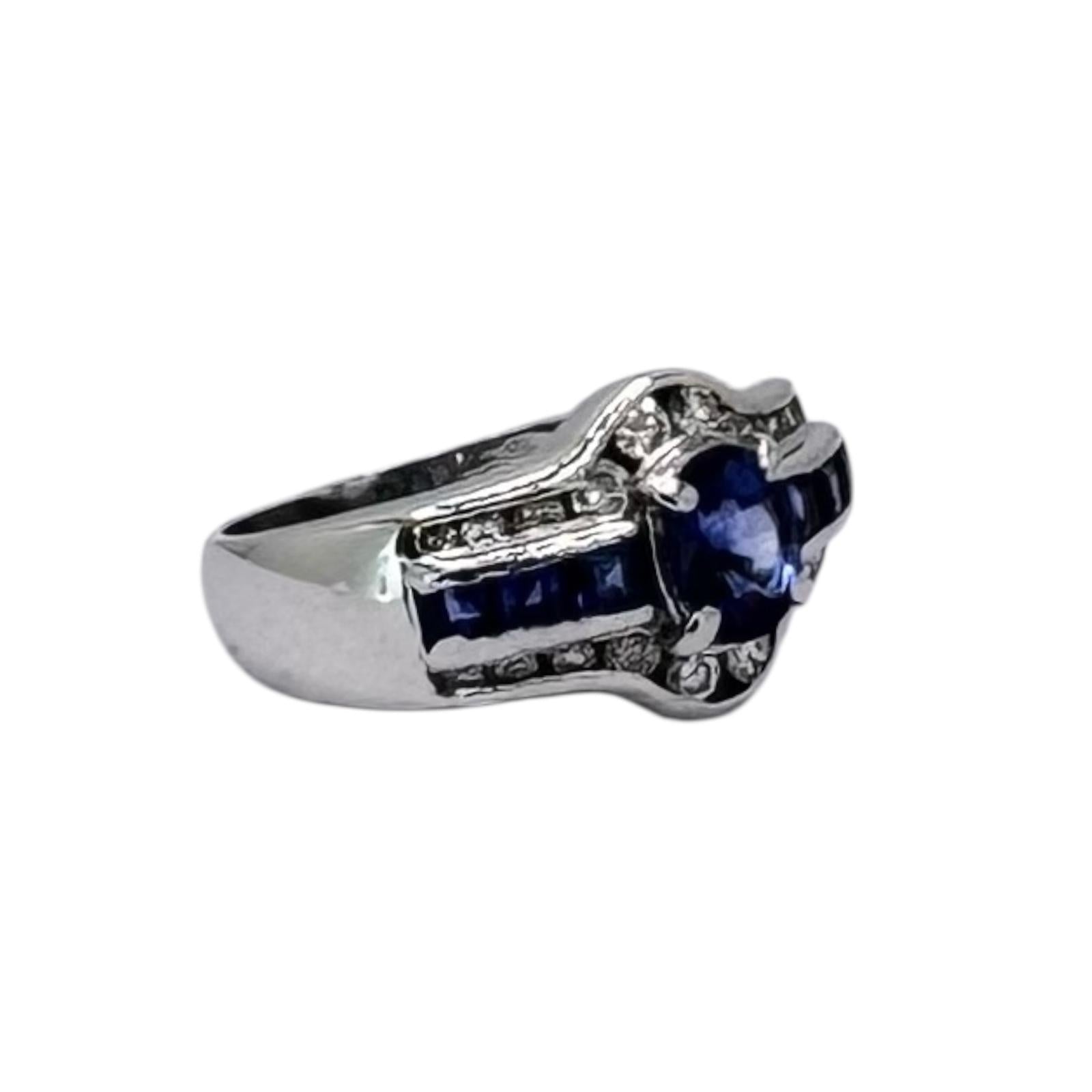 PT900 Blue Sapphire=1.57cts , Diamond=0.39cts w/Cert Secondary image