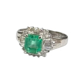 PT900 Emerald=1.15cts, Diamond=0.4cts RIng