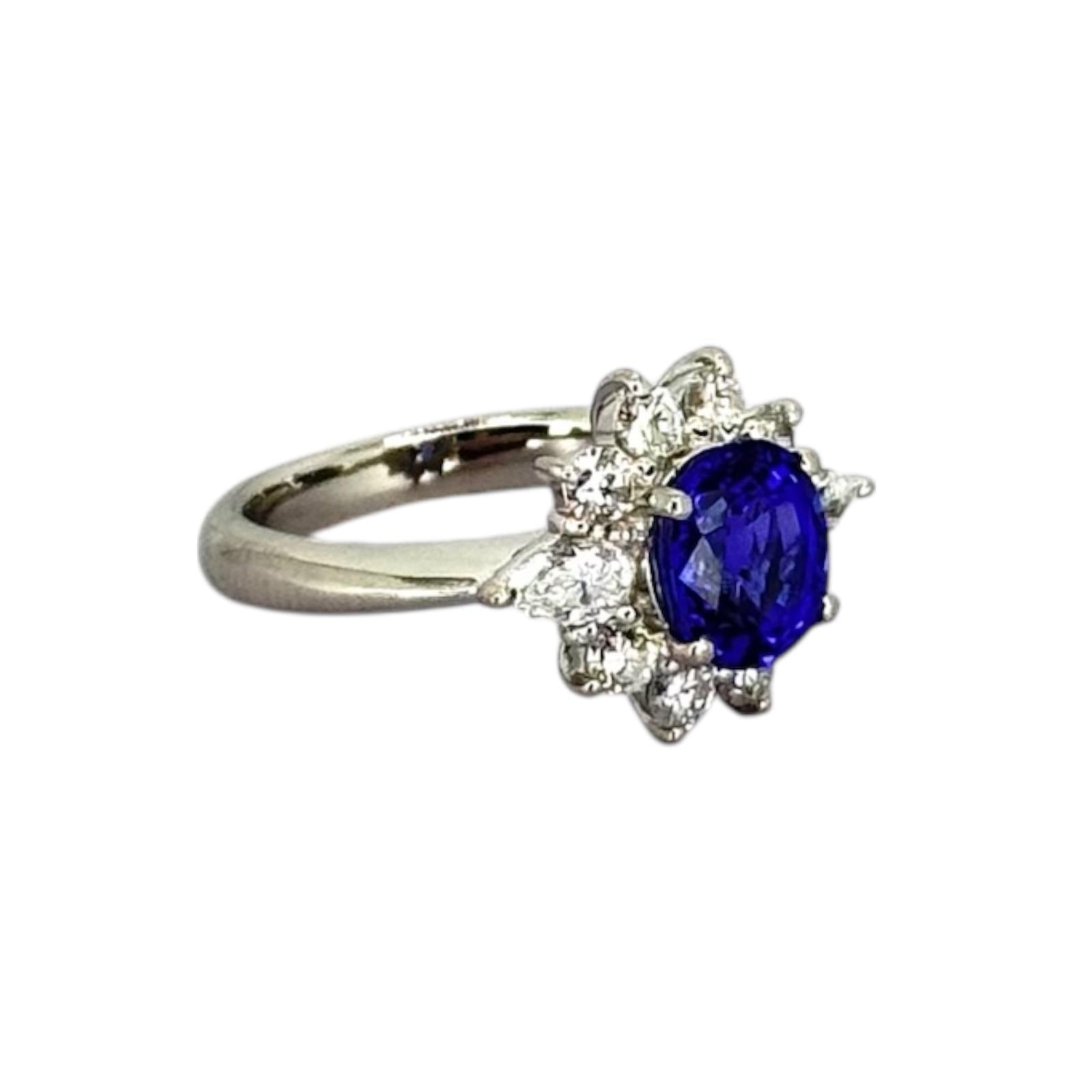 Tanzanite PT900 Lady's Ring Secondary image