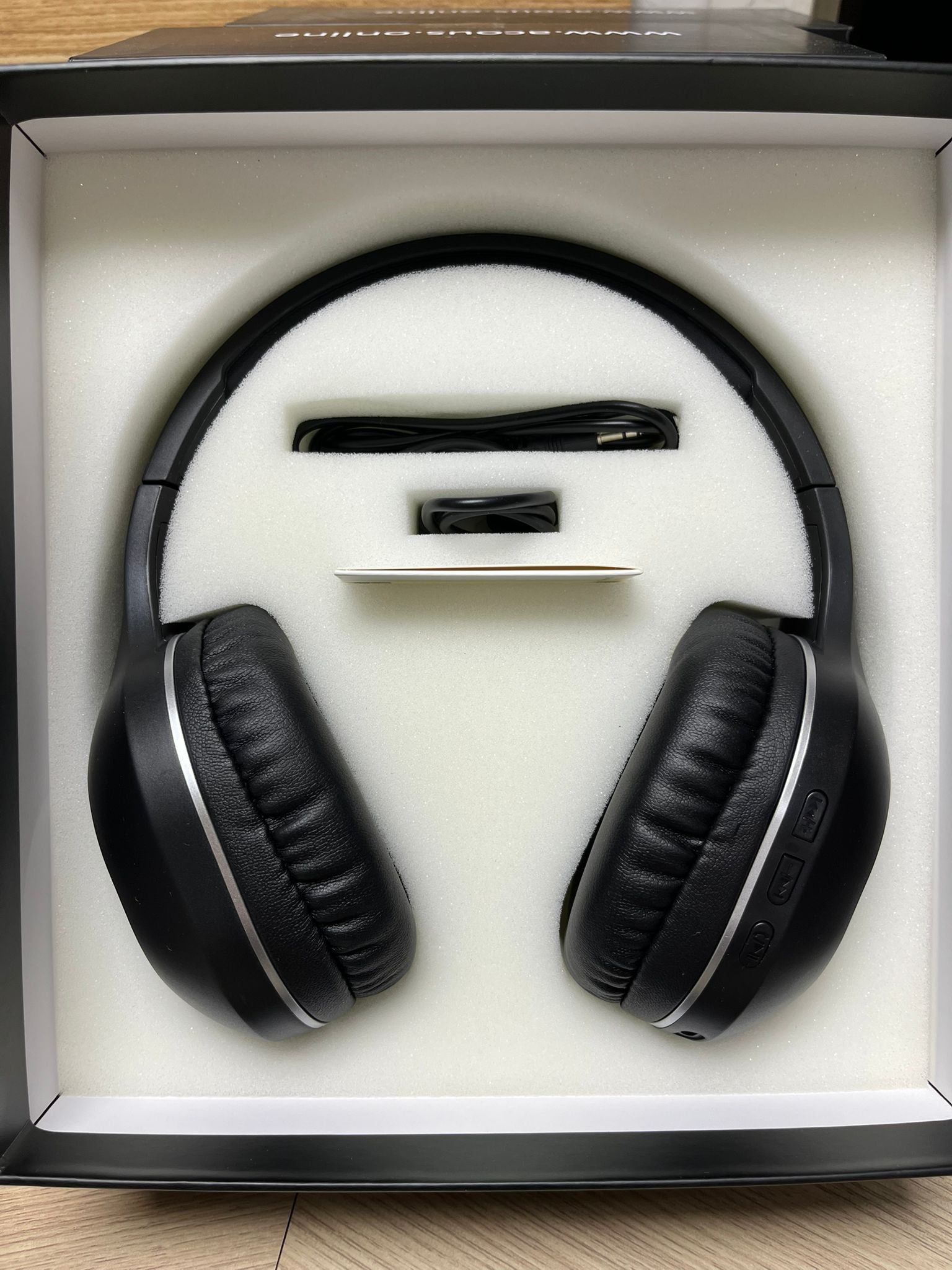 Acous Arise Bluetooth Headphone