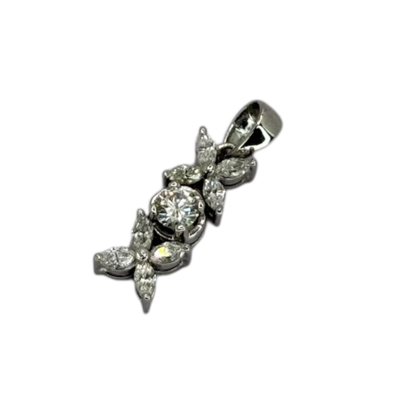750WG Diamond D1=0.2cts, D8=0.46cts Pendant