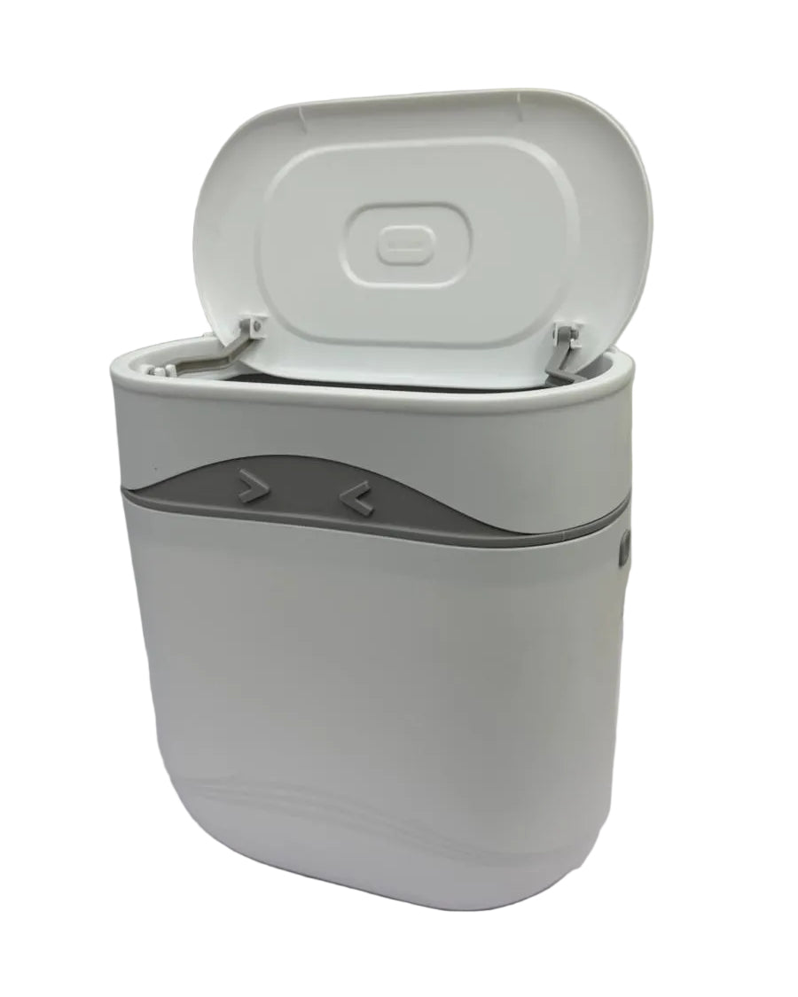 Storage Bin with Cover and Ledge Mount Main image
